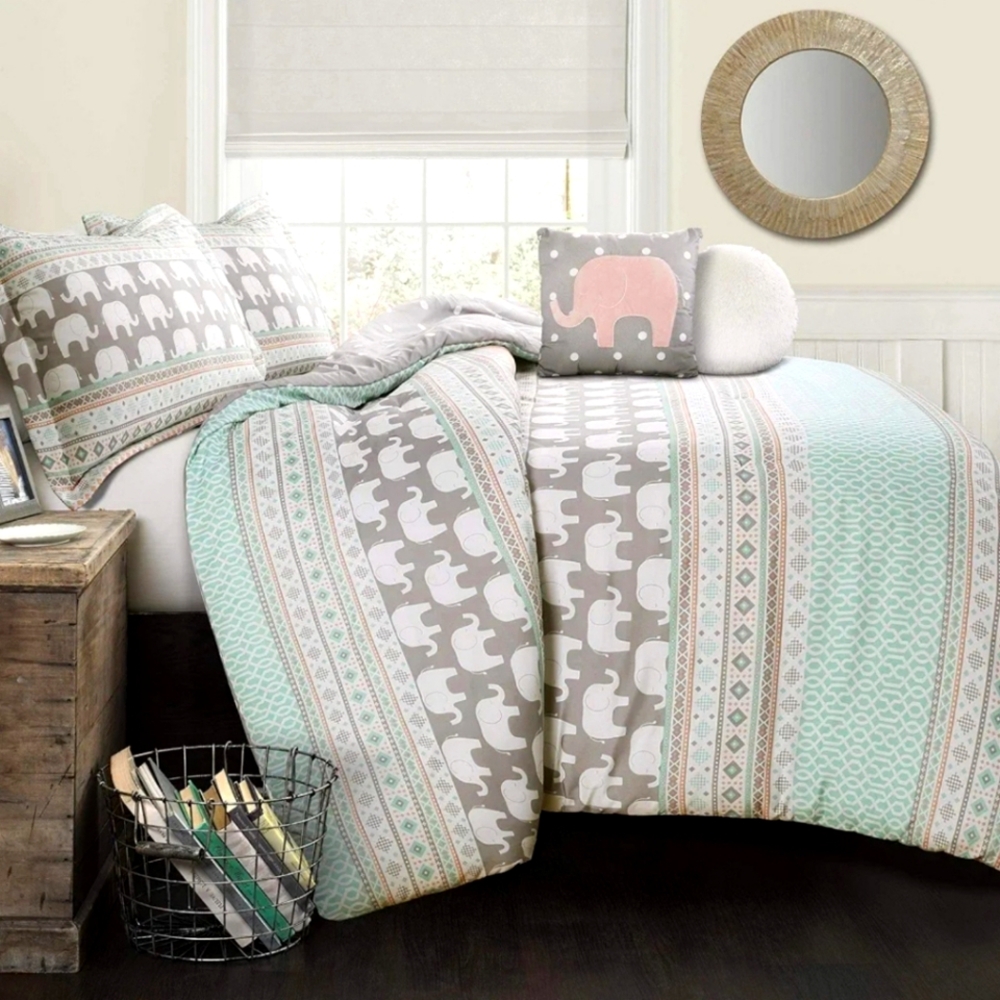 Lush Decor 5pc Full/Queen Elephant Striped Reversible Comforter Bedding Set NWT